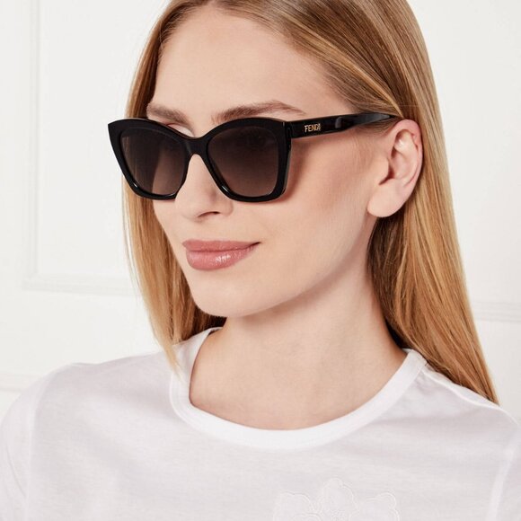 Fendi FE40151I 66F Butterfly Sunglasses - Red/Brown main image 4